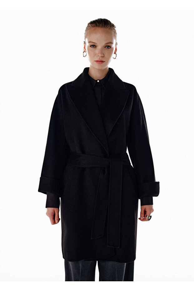 معطف صوف بحزام أسود - 1