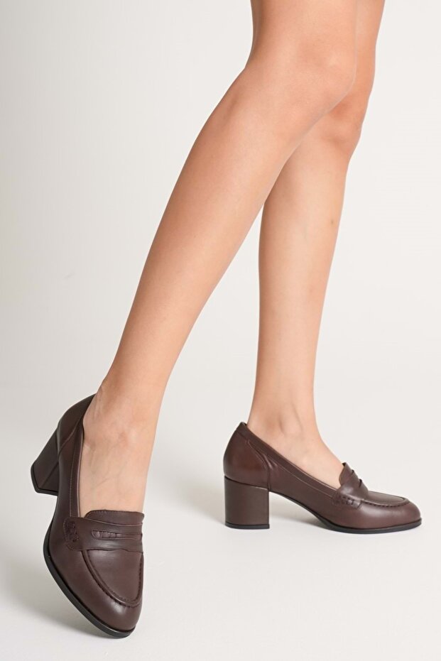 Women's Genuine Leather Thick Heeled Classic Shoes - Brown