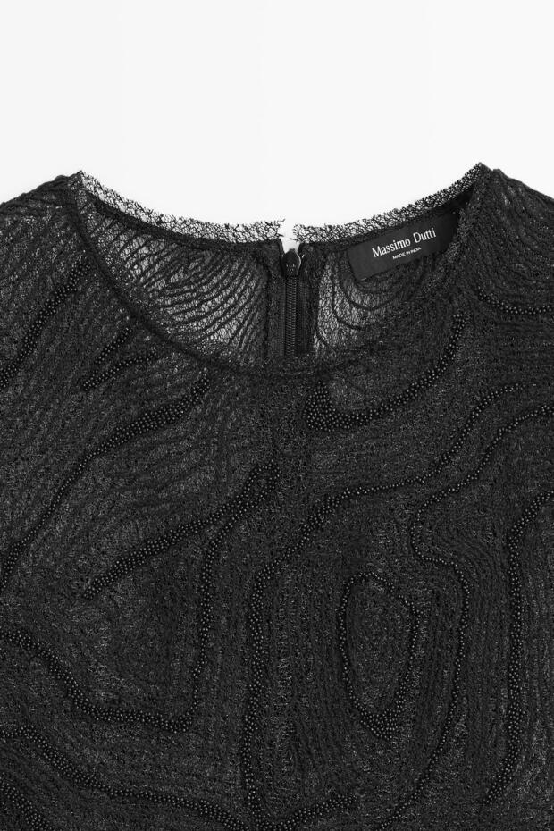 Yarı transparan işlemeli bluz - 6