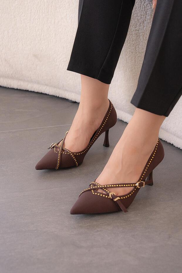 Jade Women's Heel Shoes with Pin and Double Buckle Detail Brown