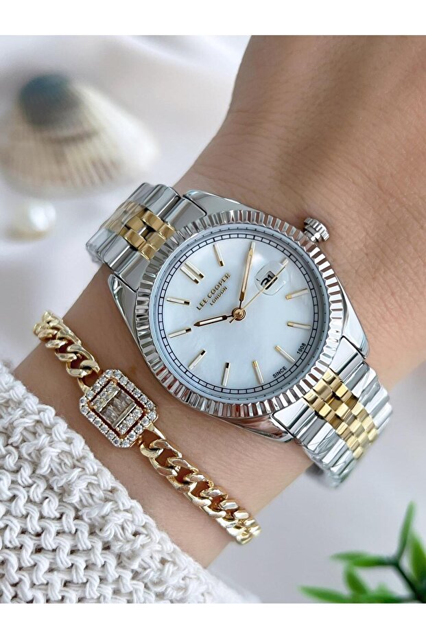 Women's Wristwatch with Steel Strap 3 Atm Water Resistant Vs.Blkt.0639