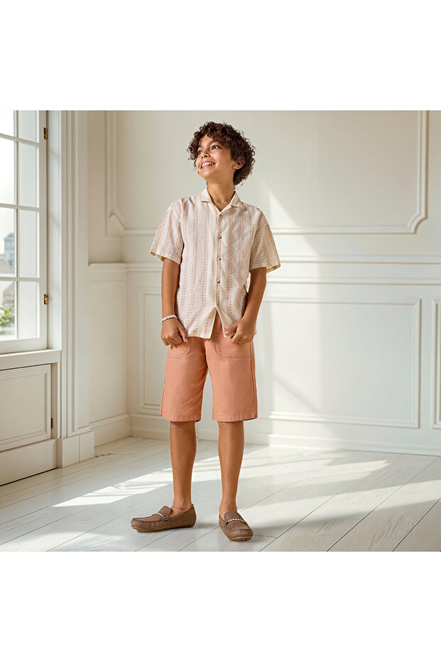 شورت منسوج سادة مع جيوب وإغلاق برباط - 2