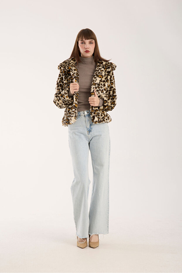 Leopard Patterned Fur Coat - 2