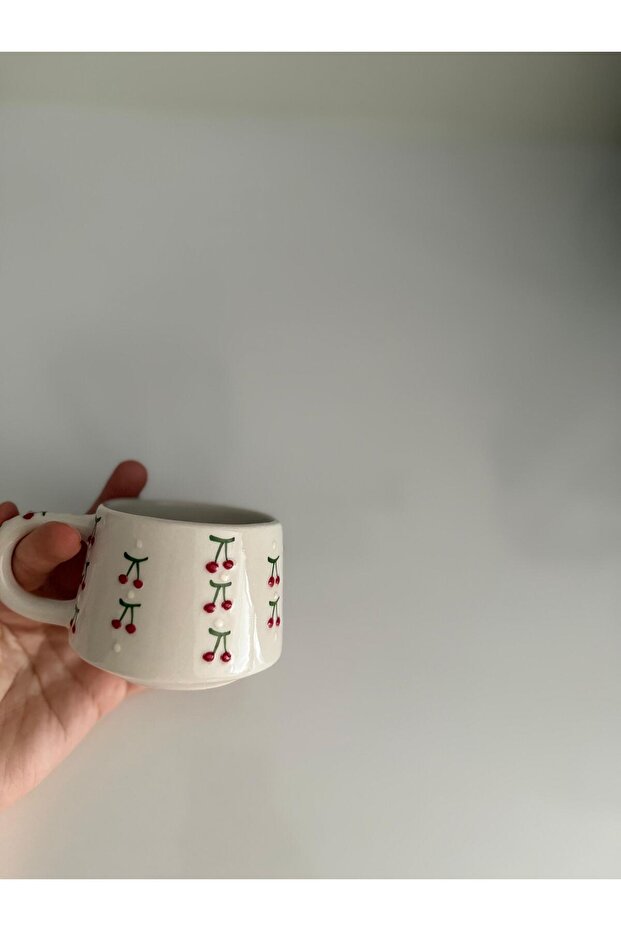 كوب قهوة سيراميك مزخرف يدويًا بتصميم الكرز - 2