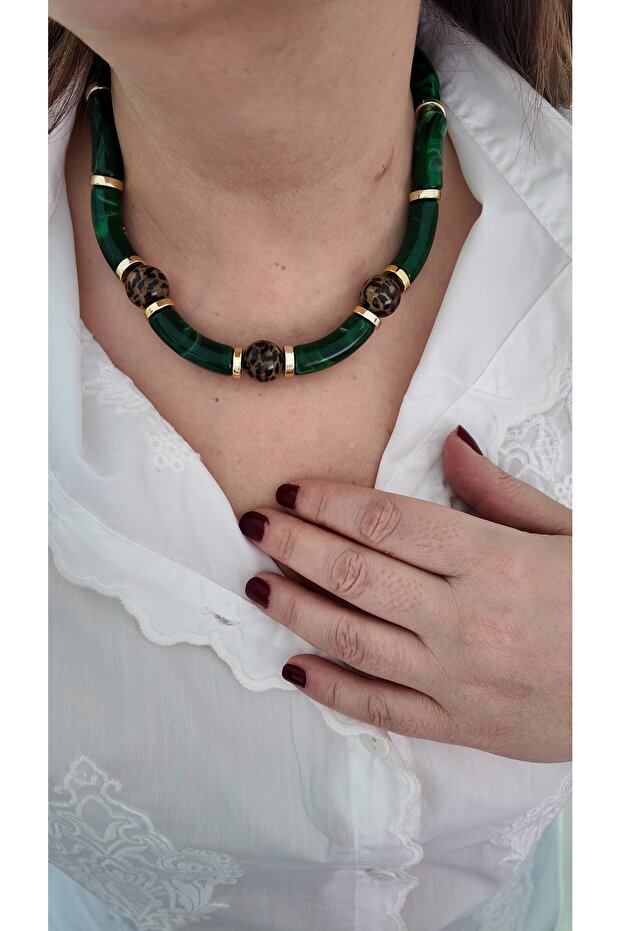 Bone Leopard Patterned Women's Necklace with Gold Detail