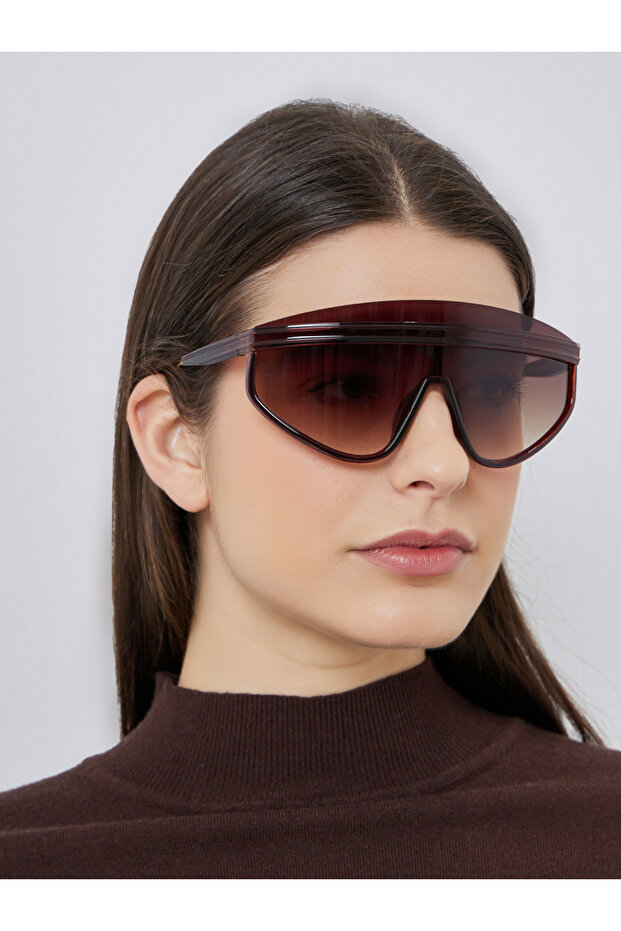 نظارات شمسية بإطار عريض - 2