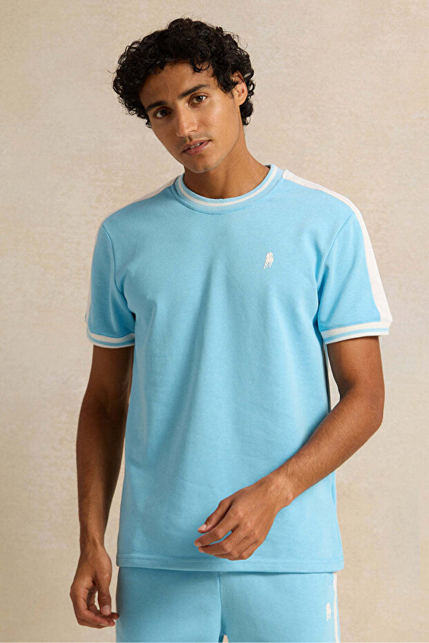 Men Blue Embroidered T-Shirt