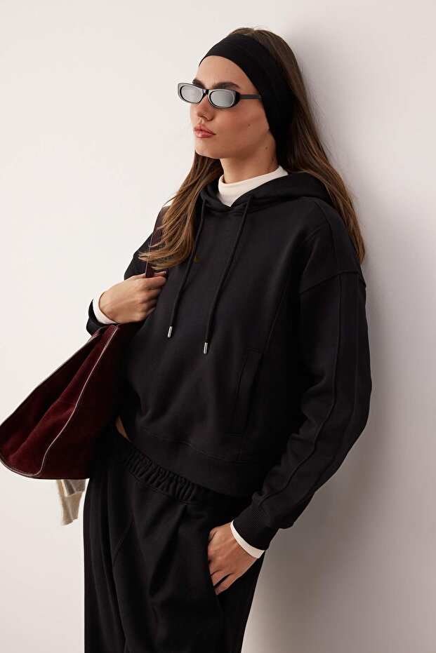 Siyah Oversize/Geniş Kalıp Kalın İçi Polarlı Örme Sweatshirt TWOAW26SW00209 - 1
