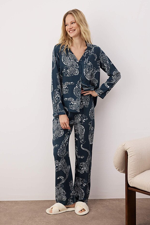 Zestaw piżam z wiskozy tkanej w kolorze antracytowym z tygrysim wzorem Thmaw24Pt00092 - 1