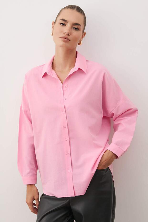 Pembe Pamuklu Oversize Geniş Kalıp Dokuma Gömlek TWOSS22GO0669 - 2