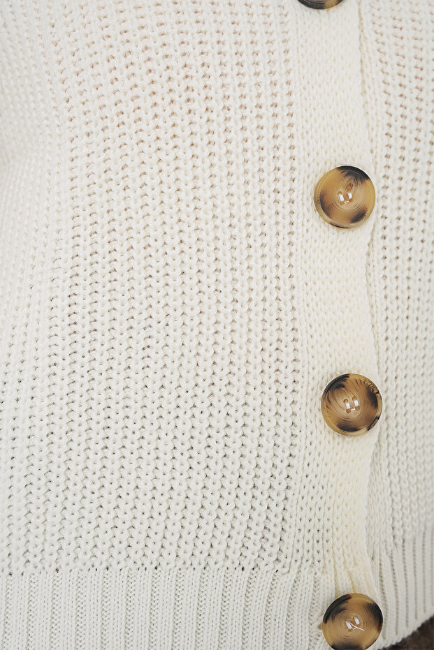 15881 Düğmeli Kısa Triko Yelek - Ekru - 5