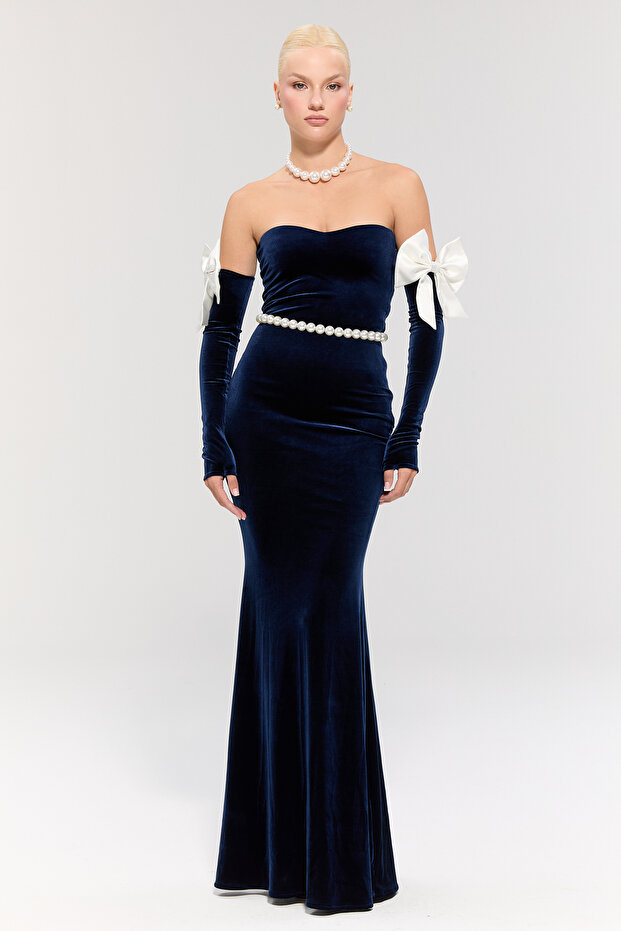 Lily Throne Gown - 7