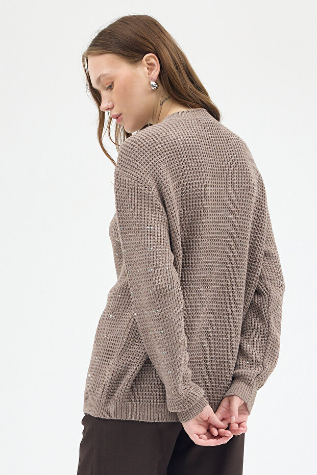 7045 Kol Örgü Detay Taşlı Kazak Koyu Vizon - 5