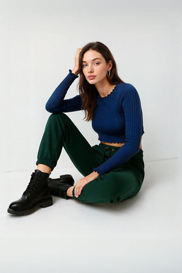 Women's Nefti Sweatpants with Elasticated Legs