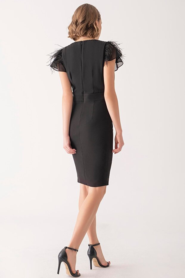 Yakası Çiçekli Mini Elbise - 4