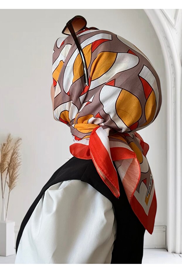 وشاح ناعم برتقالي منقوش على شكل لغز حديث - 2