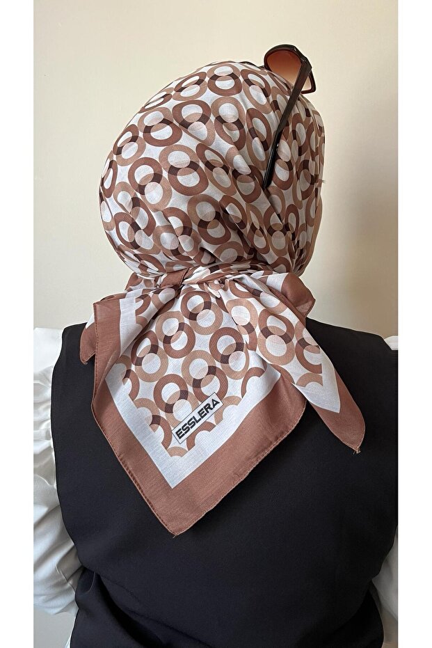 وشاح ناعم بني بنمط حلقة - 5