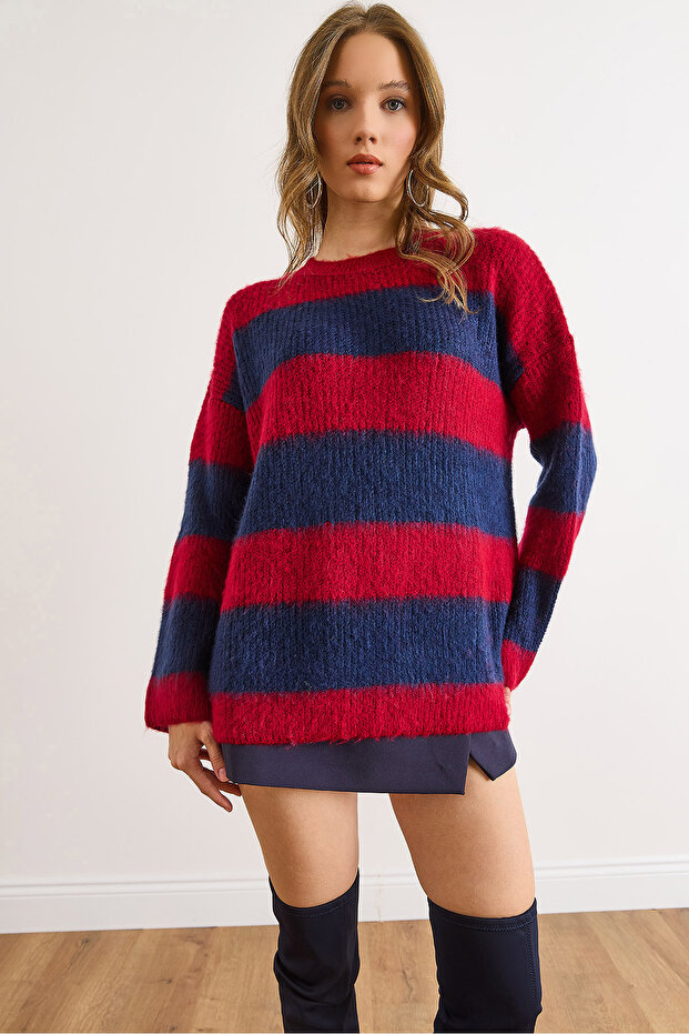 Women's Burgundy Navy Blue Striped Soft Textured Thick Knit Sweater Kzk-19001039