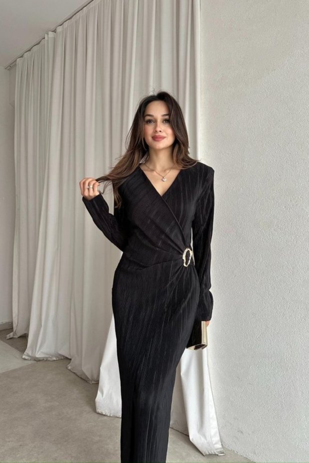 Double-Breasted Neck Buckle Detail Women's Black Pleated Dress