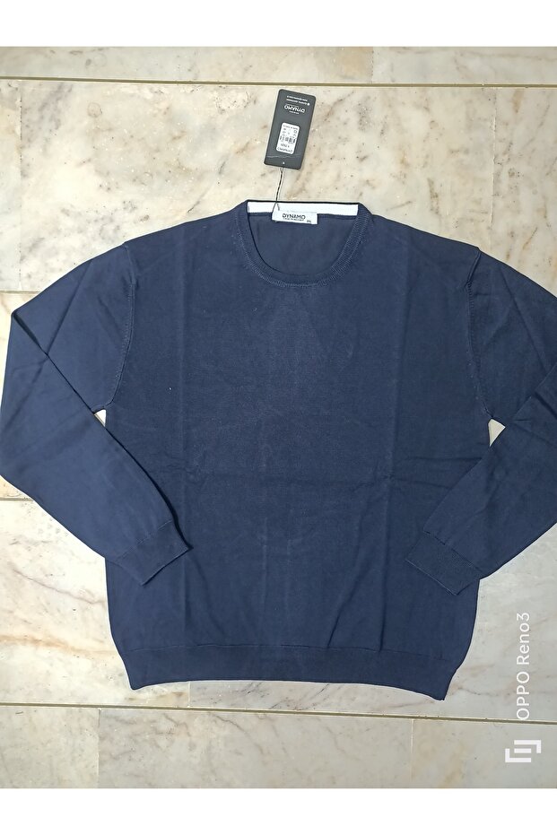 سترة كبيرة الحجم متوسطة السماكة برقبة دائرية - 3