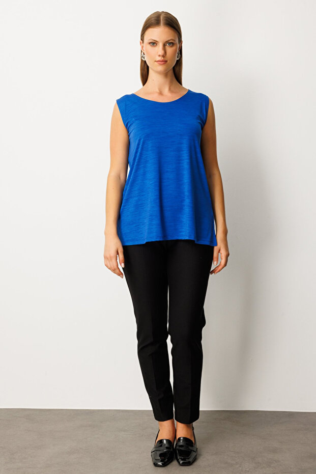 بلوزة أساسية بلا أكمام - 2