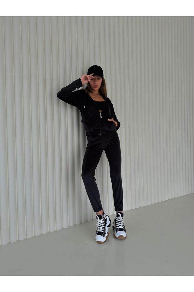 Velvet Fabric Hooded Tracksuit Set – Comfortable Fit Casual Stylish Set |   Velvet Zip Hoodie Tracksuit Set