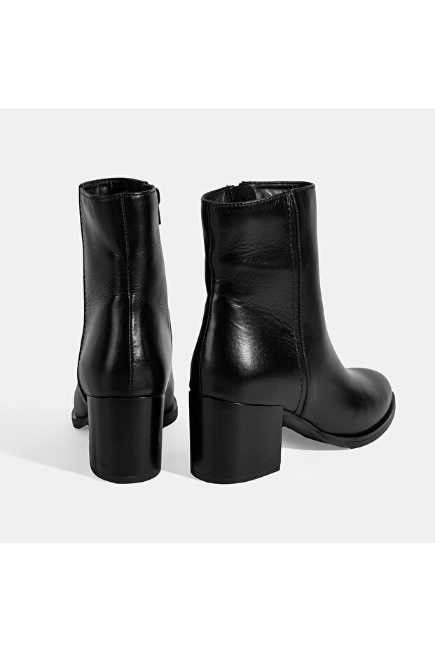 Kadın Siyah Kalın Topuklu Deri Bot - 9