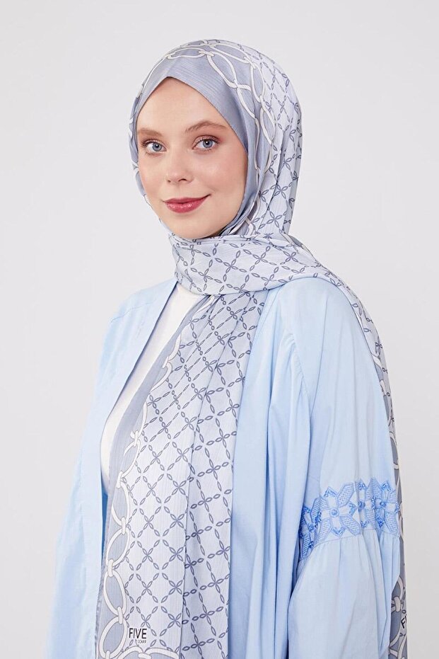 شال ذو نمط سلسلة مربعة باللون الأزرق السماوي