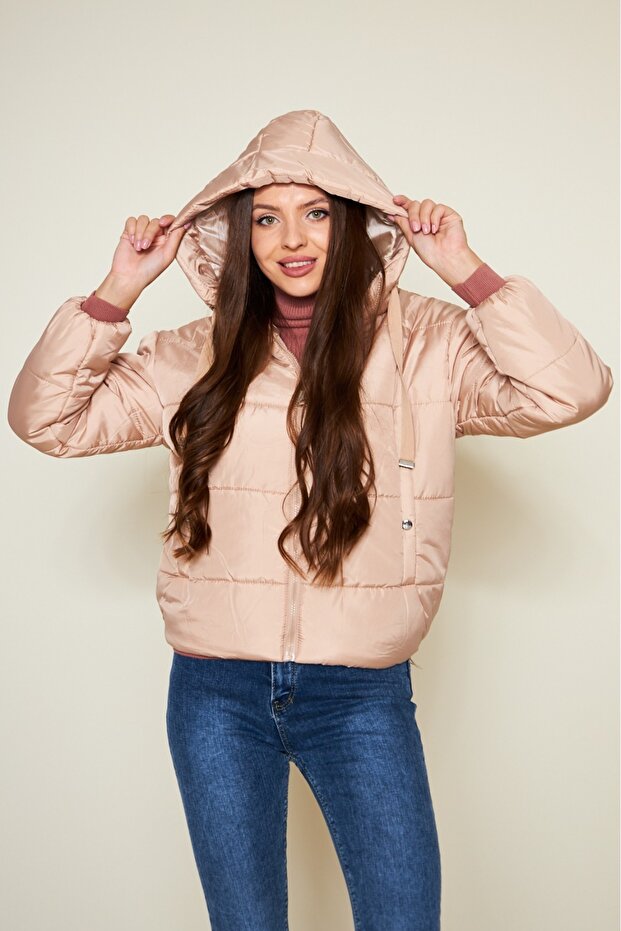 Kadın Kışlık Cepli Basic Kapüşonlu Pudra Şişme Mont - 1