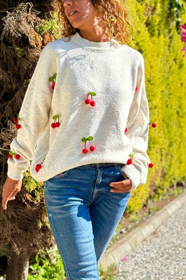 Ecru Crew Neck Washed Cherry Detailed Soft Textured Loose Sweater 60 55
