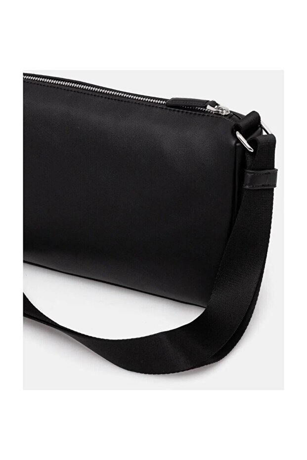 TH RELAXED CROSSOVER - 3