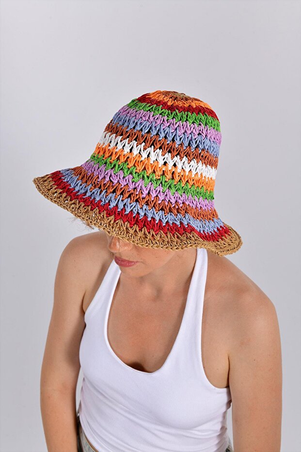 قبعة منقوشة على شكل زهرة متعرجة - 1