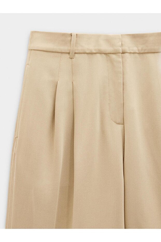 Pileli Bermuda Şort - 7