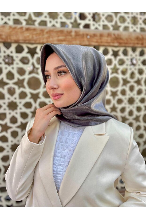 وشاح لوكس كهرماني مريح للغاية