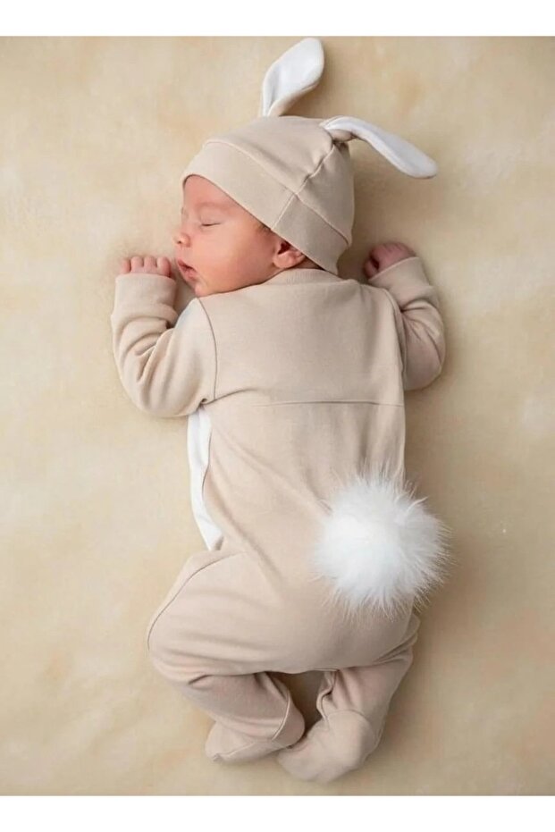 Beige Rabbit Themed Pompom Newborn Hospital Release Baby Set