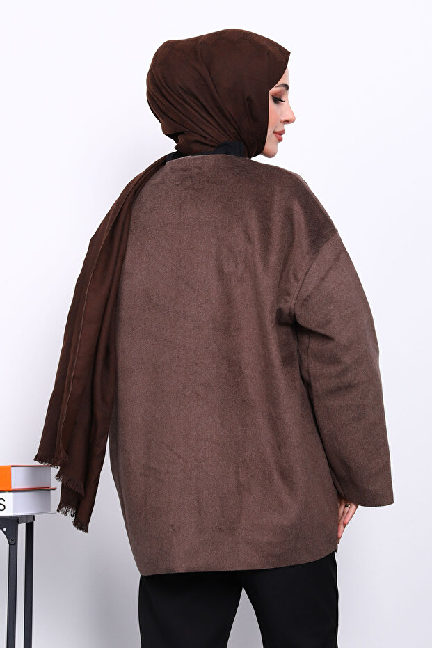 سترة بنية اللون بزر واحد - 4