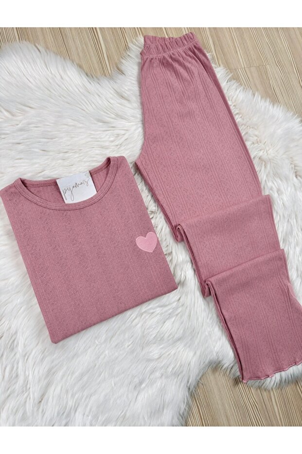 Koyu Pembe Pamuklu Paça ve Yaka Kalp Detaylı Ajurlu/Delikli Uzun Kol Pijama Takımı - 2