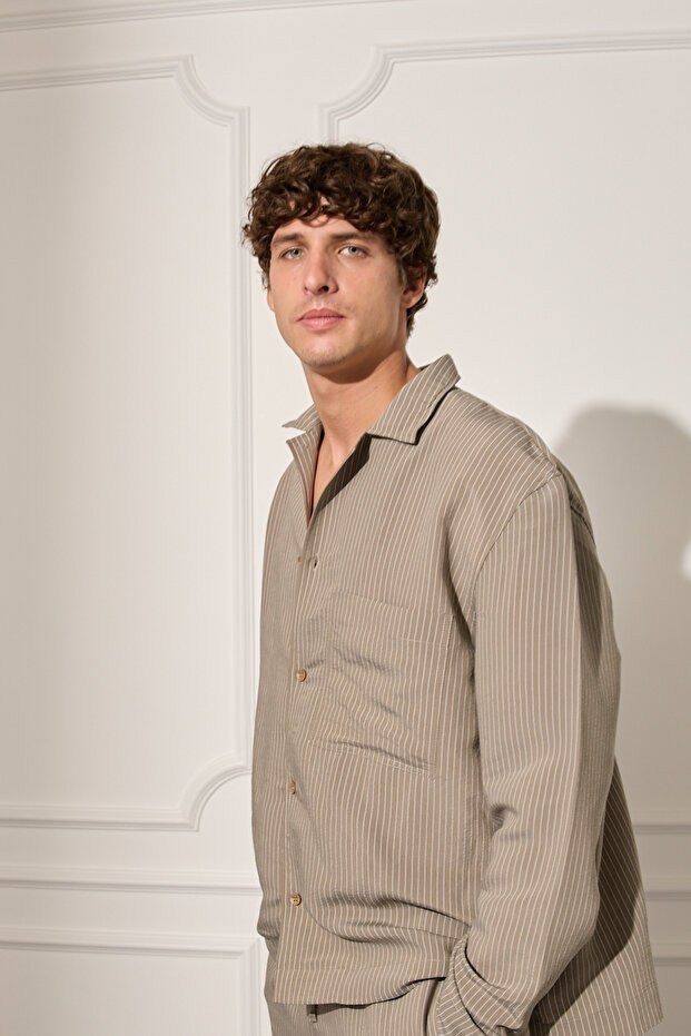 Çizgili Gömlek - 1