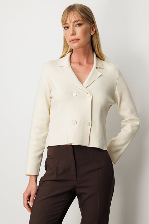 Düğmeli Triko Kumaş Hırka - 1