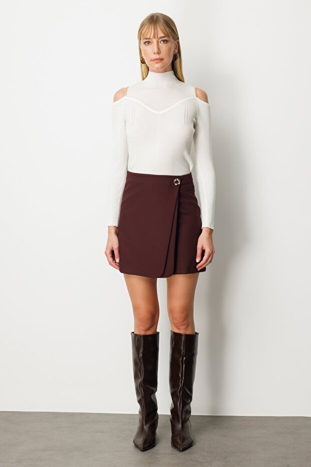 Beli Broşlu Şort Etek - 1