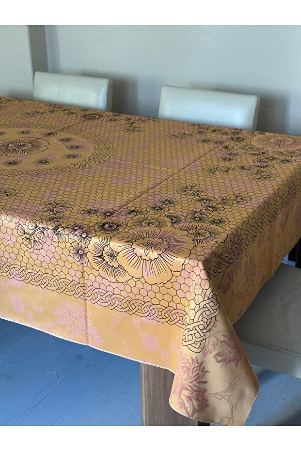 مفرش طاولة مستطيل سهل التنظيف بنقشة زهور 220×150 سم – تصميم أنيق ومتين