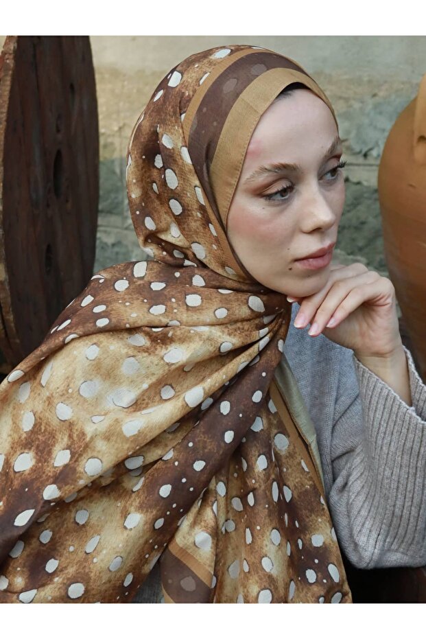 Deer Pattern Lina Shawl - 3