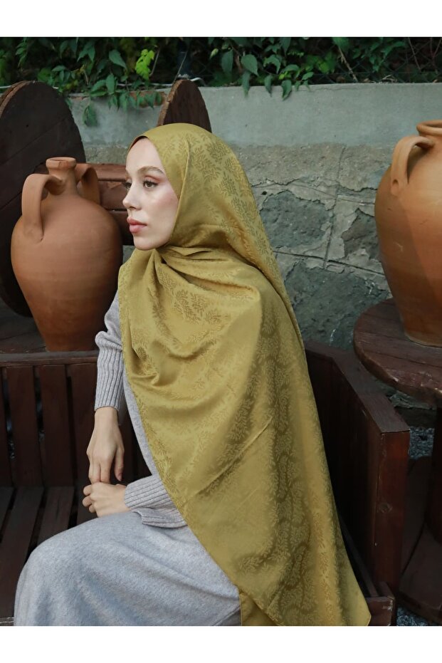 Hazan Pattern Silky Jacquard Shawl
