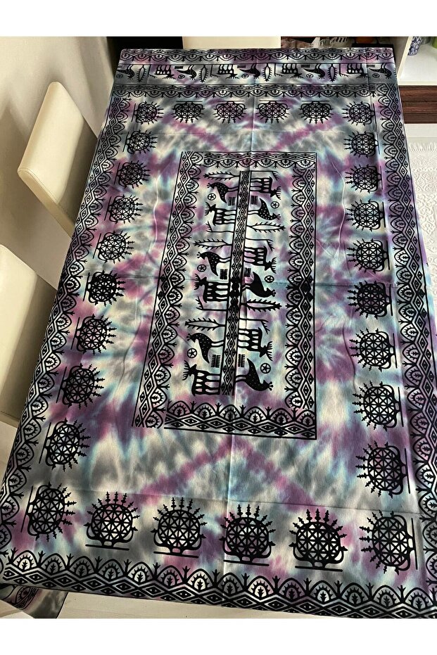 Batik Rectangular Tablecloth 220X150 cm – Stylish and Ethnic Design for 12 People