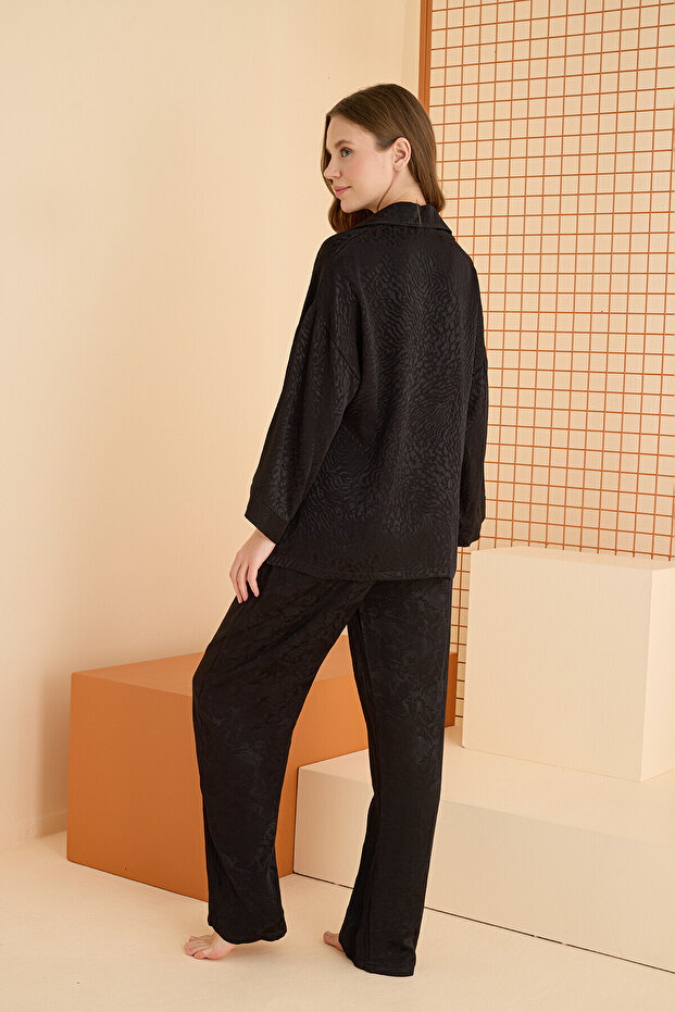 بدلة بيجامة بأزرار أمامية سوداء - 2