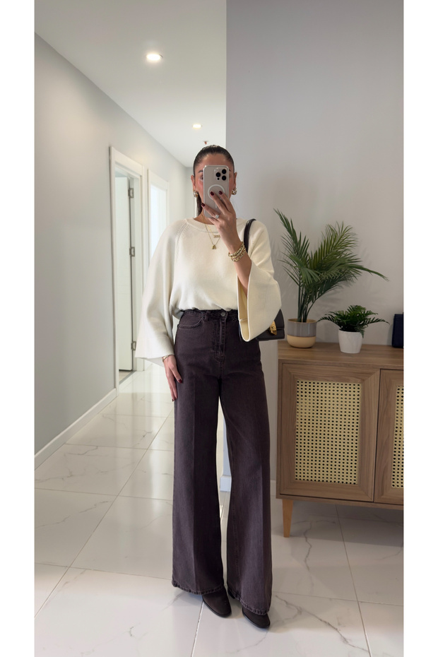 Evelora Brown Wide Leg Jeans
