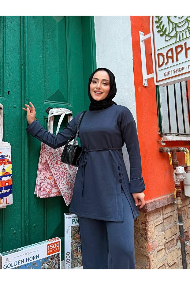 Modal Suit with Button Accessories - 1