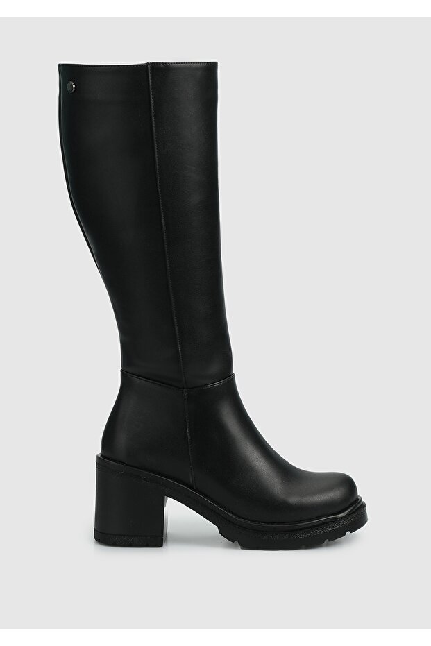 Siyah Kadın Bot - 1