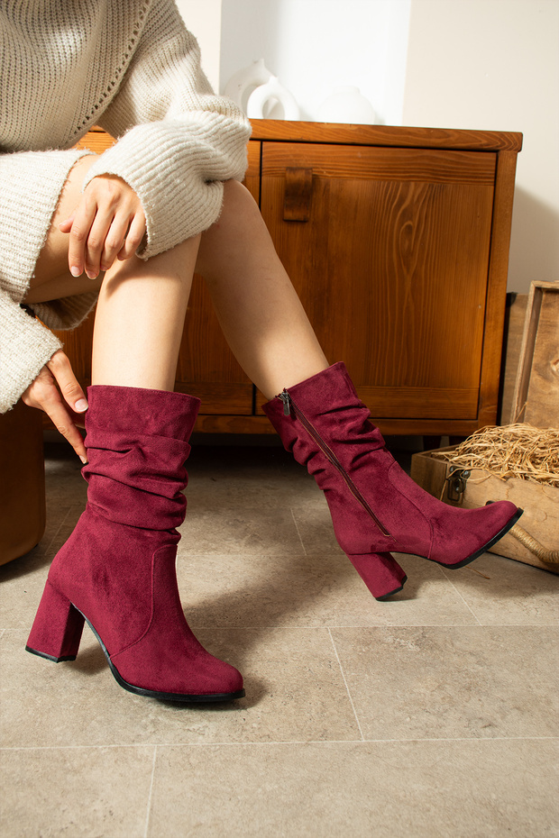 Rio Bordo Calf Leather Suede 7 cm Heel Round Toe Rounded Toe Boot with Ruffle Detail Bottie