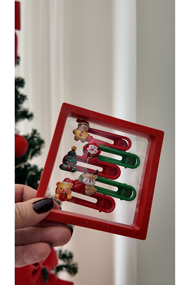 New Year's Themed Children's Buckle Set with Enamel Coated Figures in a Square Box